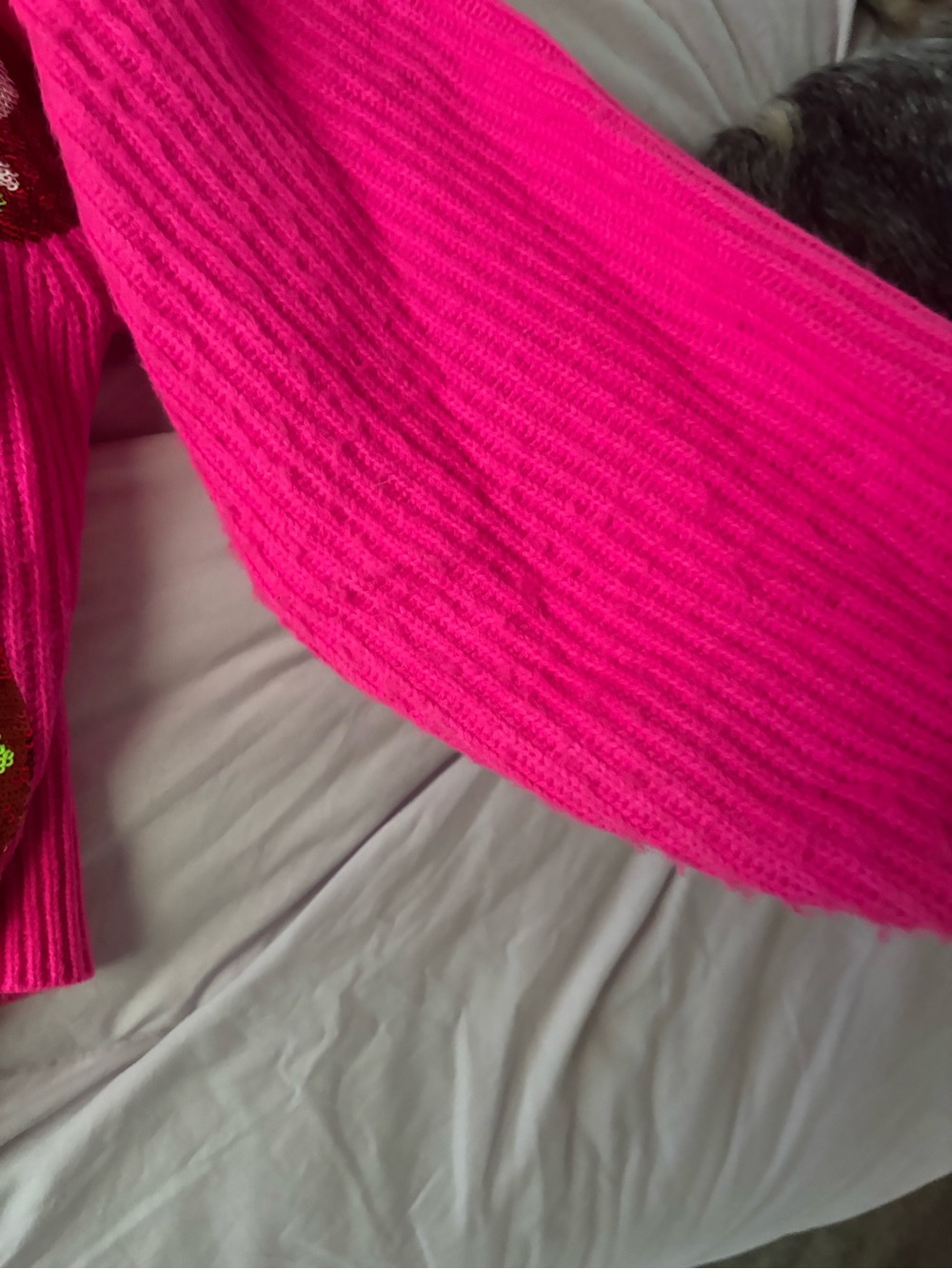 QOS xs Hot Pink Sequin Gingerbread Cardigan - Picture 5 of 6